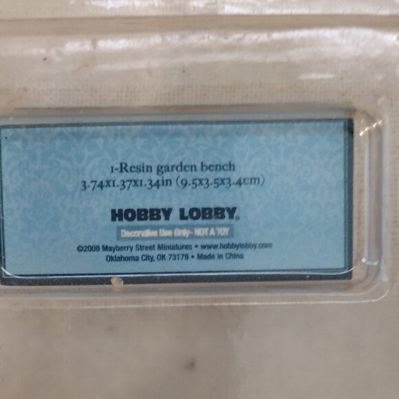 NIP Hobby Lobby Mayberry Street Resin Garden Bench. - Picture 4 of 7